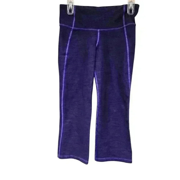lululemon athletica Pants - Lululemon Athletica Gather & Crow Crop Size 6 Deep Purple #140